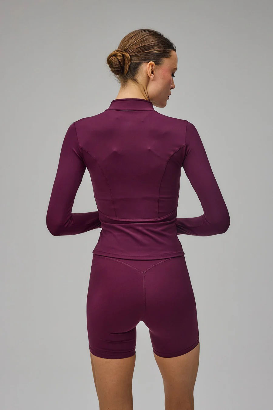 Long Sleeve and Thumb Strap Yoga Jacket