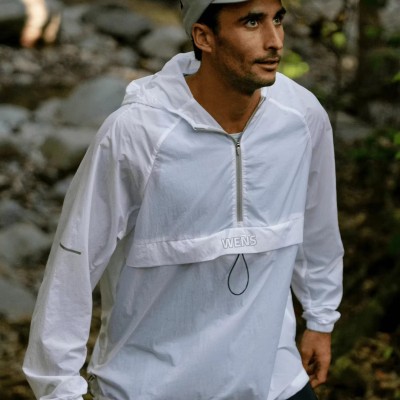 Men's Lightweight Hiking & Running Anorak Thin Breathable Zip-up Rain Windbreaker Jacket with Stand Collar Clothing Manufacturer