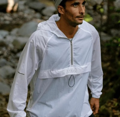 Men's Lightweight Hiking & Running Anorak Thin Breathable Zip-up Rain Windbreaker Jacket with Stand Collar Clothing Manufacturer