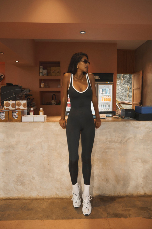 Women's Backless Wide Leg Yoga Fitness Jumpsuit Hollow Design Spandex/Nylon Material Breathable Four-Way Stretch Quick Dry