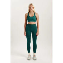 Custom OEM & ODM Contrast Trim Sports Bras and Soft Fabric Yoga Top Wholesale Manufacturer in China