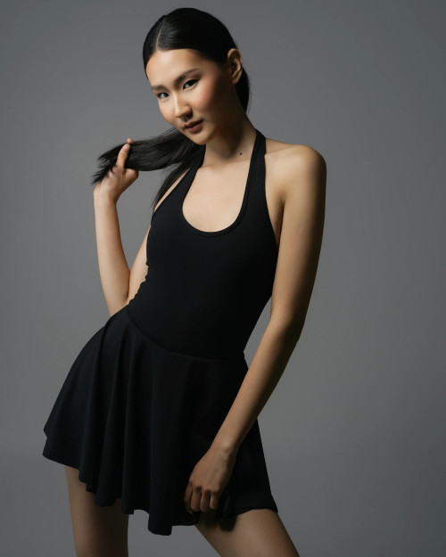 Customizable Breathable Backless Women's Tennis Romper Dress with Built-in Shorts Custom OEM Sportswear