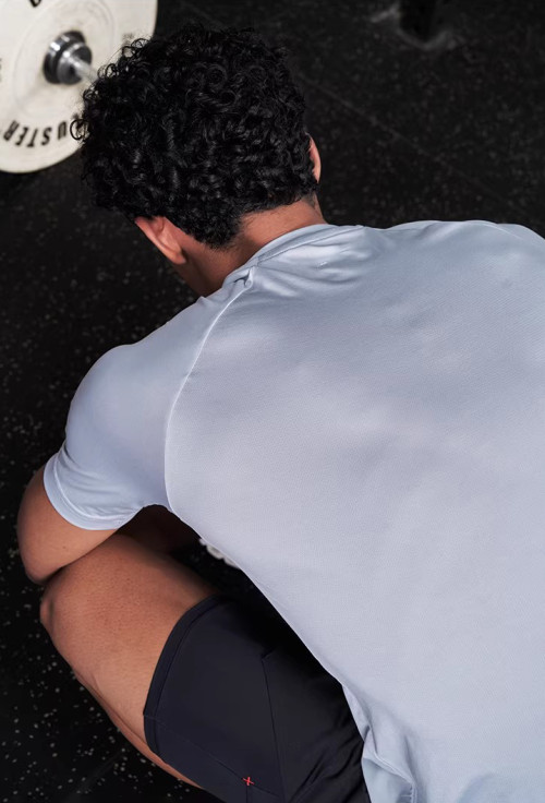 Custom Antibacterial Quick-drying  Sports Breathable Tight Fitting Training Top