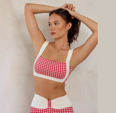 Custom OEM & ODM Contrast Trim Sports Bras and Soft Fabric Yoga Bra