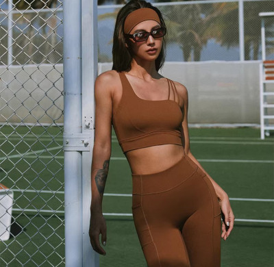 Custom 4-way Super Stretch Square Neck Tight Slim Traning Top Quick Dry Neck-wrap Yoga Top