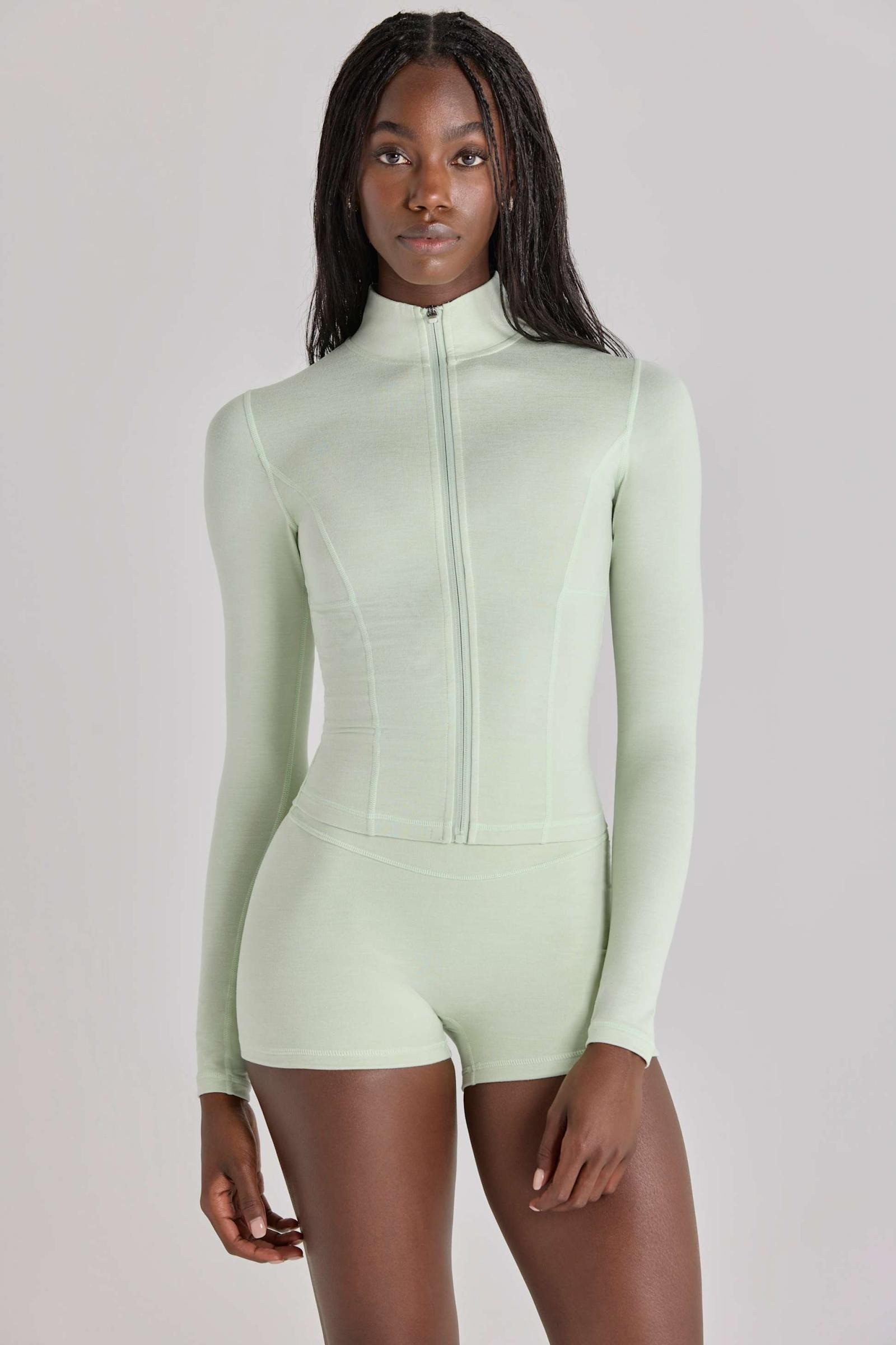 Long Sleeve and Thumb Strap Yoga Jacket