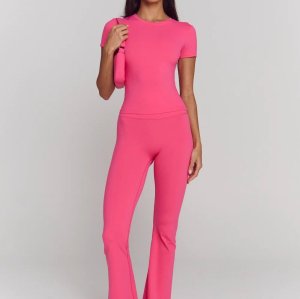 Custom Flare Legging Manufacturer OEM | Yoga Pants Factory Supplier