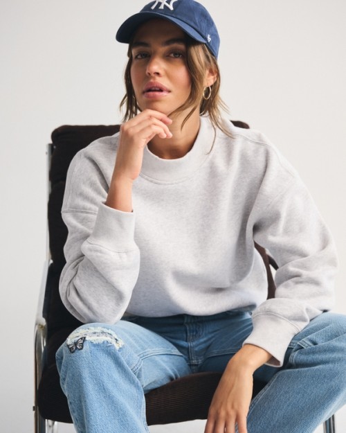Custom Sunday Mockneck Crew Top | Womens Sportswear Factory Wholesale