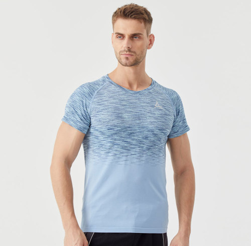 Custom Men's Seamless Fitness T-Shirt Polyester Spandex Lightweight Fabric Sportswear Manufacturer