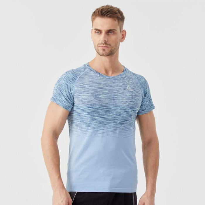 Custom Men's Seamless Fitness T-Shirt Polyester Spandex Lightweight Fabric Sportswear Manufacturer