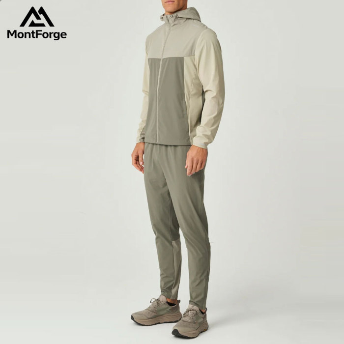 Custom lightweight Tracksuit Manufacturer | Waterproof  Windbreaker Tracksuit Supplier