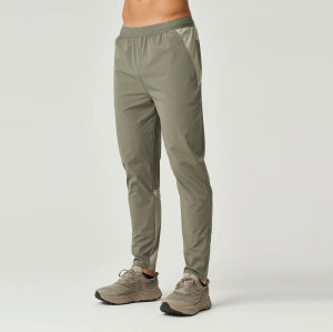 Custom lightweight Tracksuit Manufacturer | Waterproof  Windbreaker Tracksuit Supplier