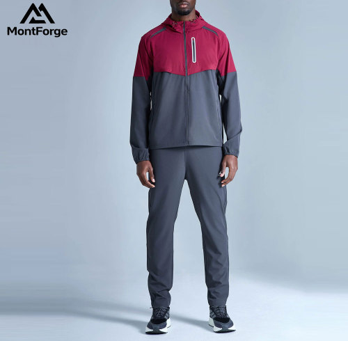 Outdoor Waterproof Tracksuit Manufacturer | Custom Men Tracksuits Set  Supplier