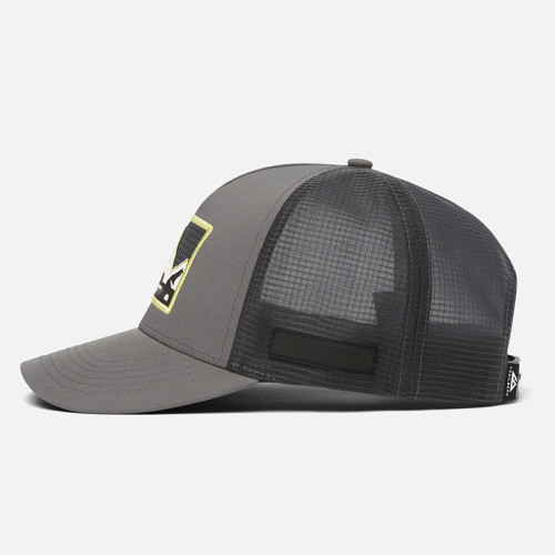 Custom Logo Mesh Sports Hat manufacturer | Adults Trucker Cap Fashionable Snap Back Cycling
