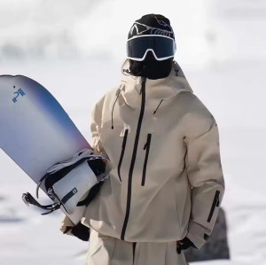 Custom 3-Layer Hardshell Jacket manufacturer | Camping Mountaineering Jackets Supplier