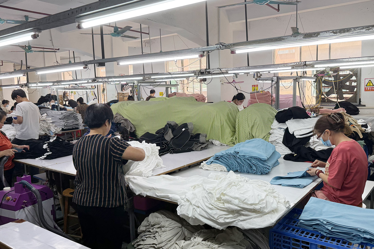 Men's Tracksuits Supplier