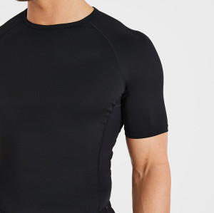 Custom Compression T Shirt Manufacturer  |  88% Nylon 12% Elastane Compressive body fit with shortsleeves