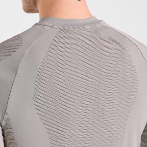 Custom Seamless Long Sleeve T Shirt Manufacturer  |  Long Sleeve Sports Workout Compression T-Shirt  Supplier