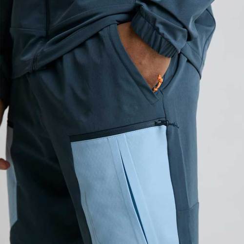 Men's Sports Shorts Supplier |  Activewear Contrasting Side Panels Cargo Pocket Shorts