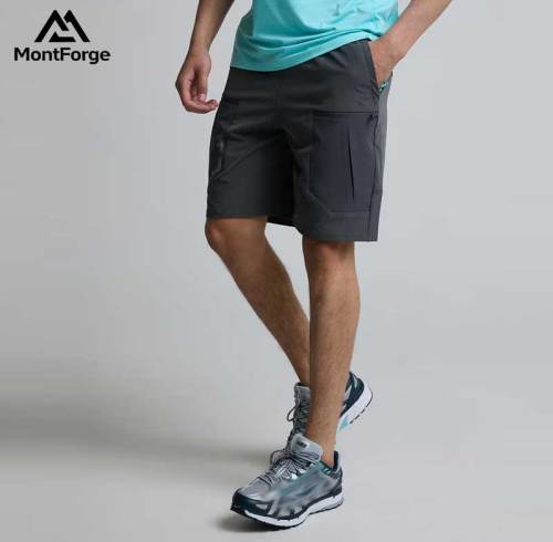 Men's Sports Shorts Supplier |  Activewear Contrasting Side Panels Cargo Pocket Shorts