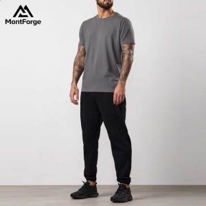 Wholesale Custom Blank Men's Cotton T-Shirt | High Quality Minimalist Men's Casual Athletic Tee Supplier