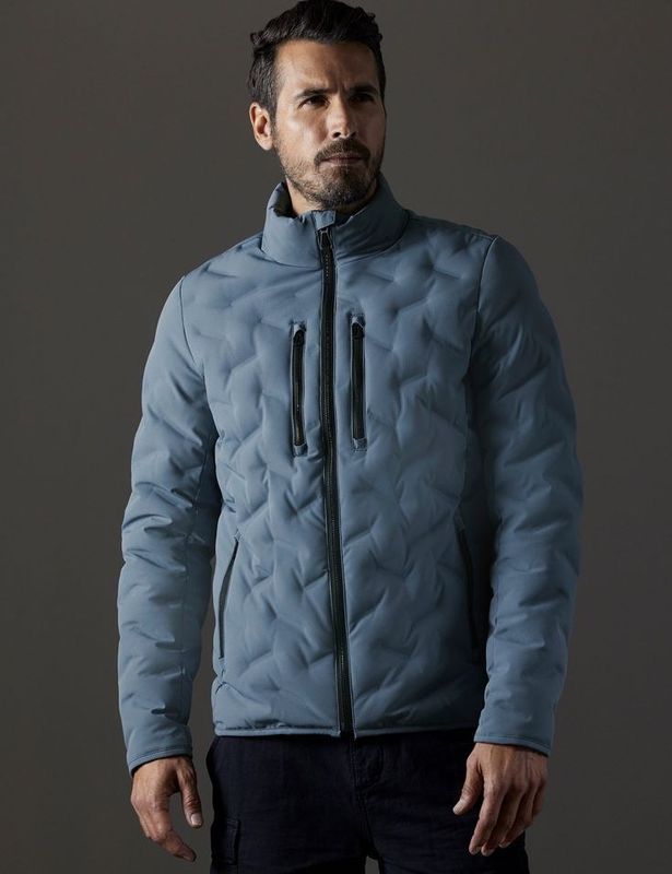 Case 1: Alpine Peak | Expedition Puffer Launch