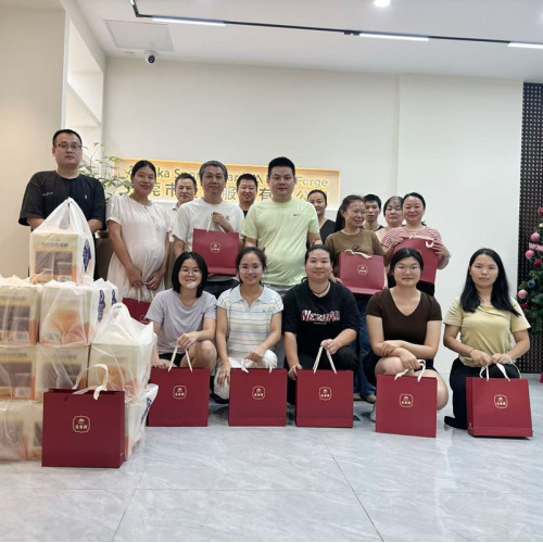 MontForge Celebrates the 2026 Mid-Autumn Festival with Gifts and Gratitude