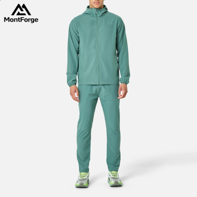 Custom Men's Lightweight Polyester Tracksuit Factory | Elasticated Cuffs Zip Pockets Tracksuit For Men