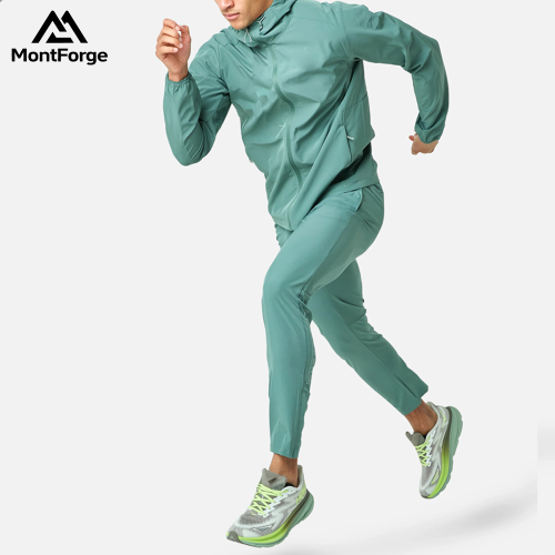 Custom Men's Lightweight Polyester Tracksuit Factory | Elasticated Cuffs Zip Pockets Tracksuit For Men