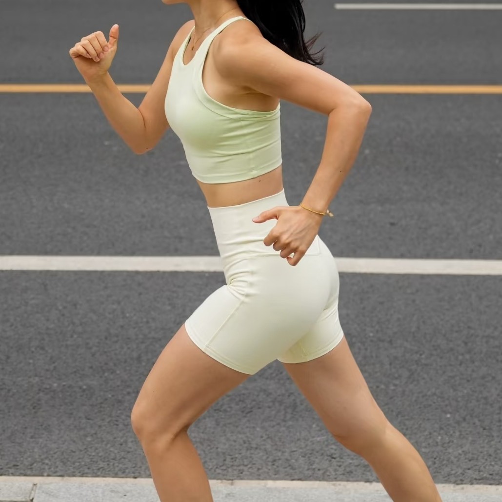 running scene