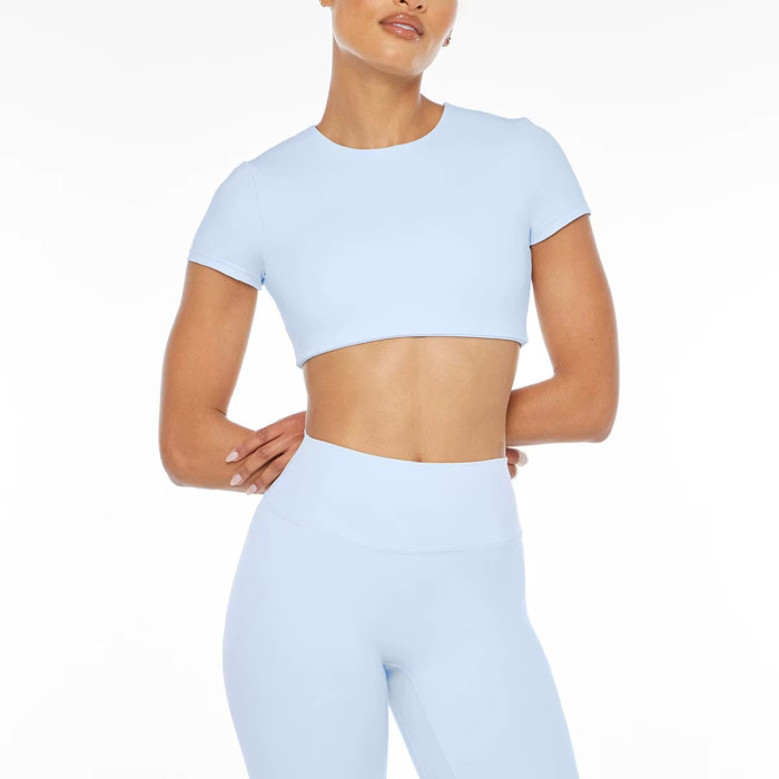 Custom 2-Piece Women ' s  Workout Set– Crop Top & High-Waist Leggings –Breathable Activewear for Gym