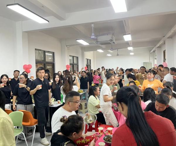 New Canteen Opens — Bloomto Celebrates a Warm “First Meal Day” with Employees