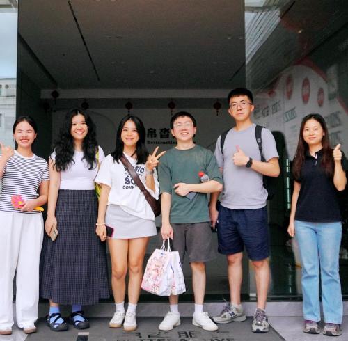 U.S. $10M+ Home Goods Brand: How Bloomto Built Pet-Hair-Resistant, Easy-Care Hoodies & Joggers for Pet Households