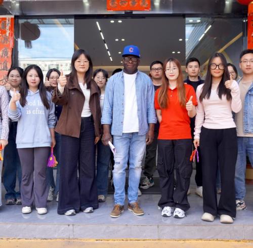 Product Direction Unclear? How Bloomto Helped an Irish Activewear Startup Launch Bulk Production