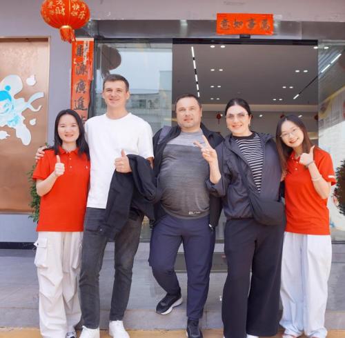 Russian Trading Company: Securing Sample-to-Bulk Consistency for Women's Activewear, On-Time