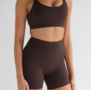 Custom High Waist Biker Shorts Manufacturer | Minimal Seam Design 4-Way Stretch Quick-Dry Fabric Yoga Shorts