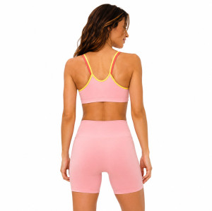 Custom Seamless Yoga Bra — Premium Performance & Comfort