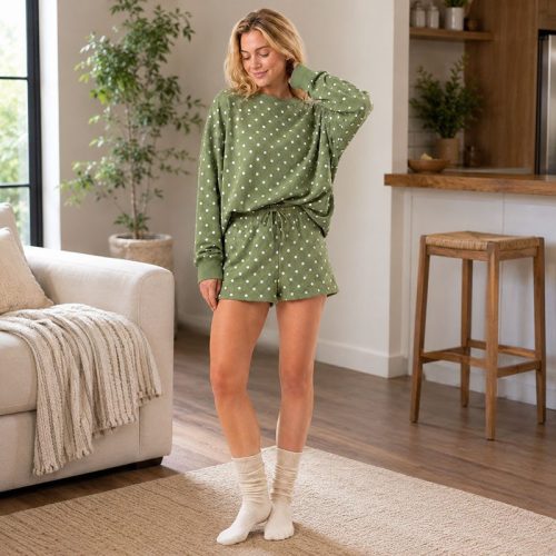 Set de Ropa de Lugar Personalizado con Estampado de Puntos – Camiseta Verde Oliva y Pantalones Cortos con Cintura Elástica