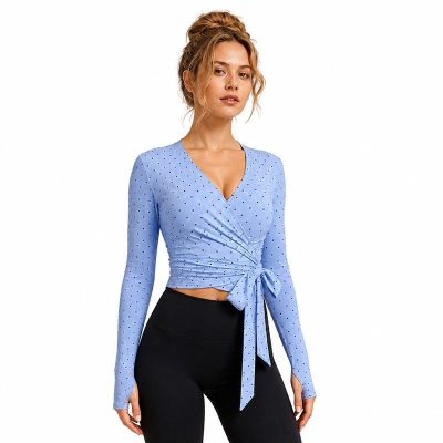 Top de yoga personalizado con estampado de puntos - Manga larga corta con cintura ajustable tipo wrap