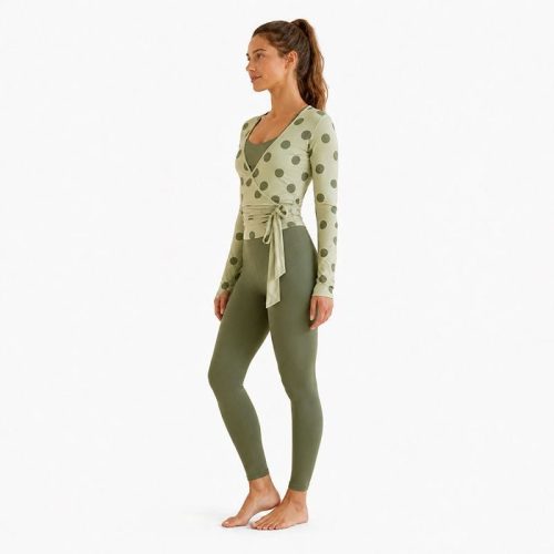 Top de yoga personalizado con estampado de puntos verdes salvia - Manga larga cortada con cintura ajustable