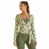 Top de yoga personalizado con estampado de puntos verdes salvia - Manga larga cortada con cintura ajustable