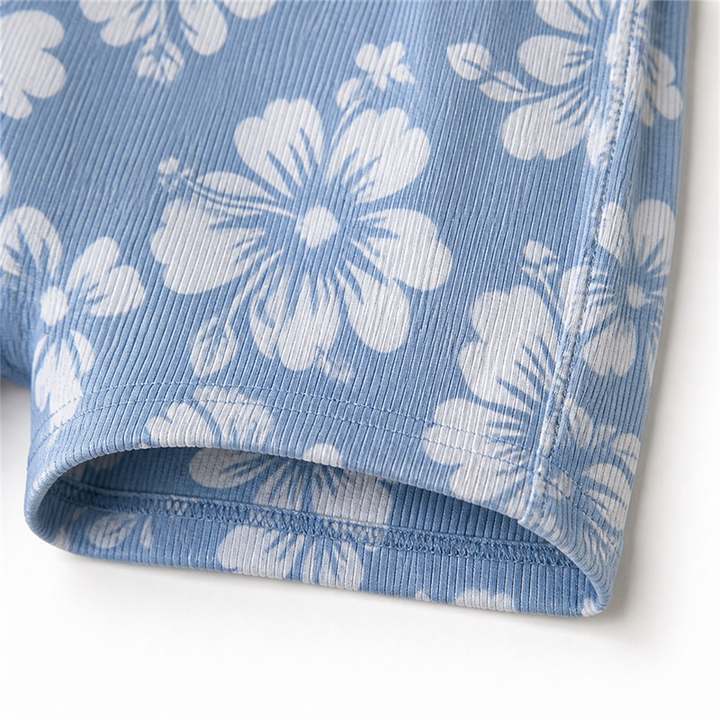 Leg Hem and Stitching Detail