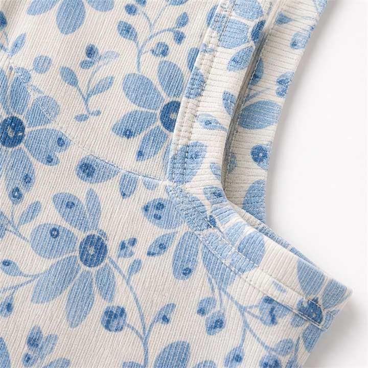 Side Seam and Built-In Short Liner Detail