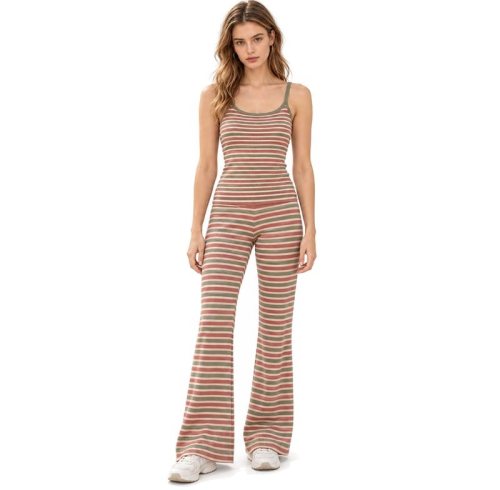 Custom Flared Yoga Set – Striped Cami Top & Full-Length Pants