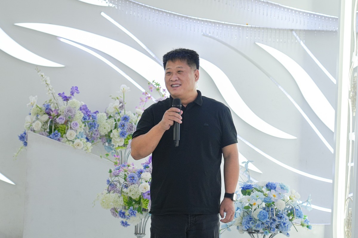 General Manager Yang Yong delivered a speech