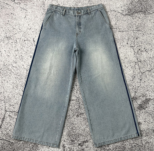 Custom denim jeans manufacturer - wide leg light wash jeans