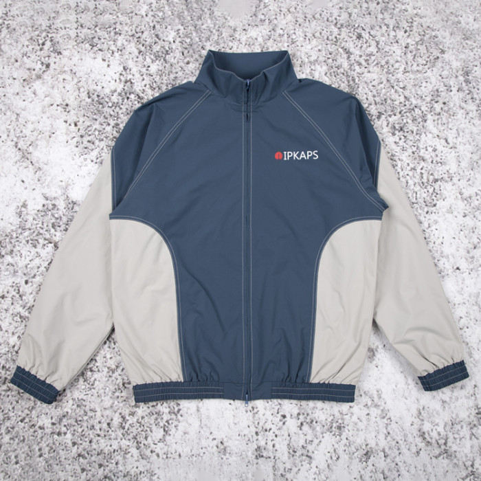 Custom windbreaker jacket for teams and streetwear brands