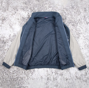 Custom windbreaker jacket for teams and streetwear brands