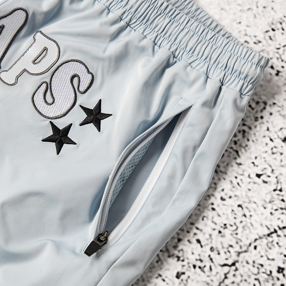 Detail image of jacket lining