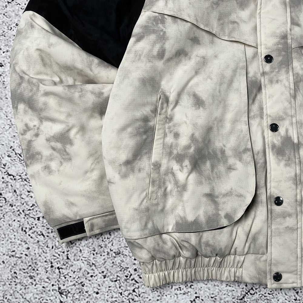 Detail image of jacket lining